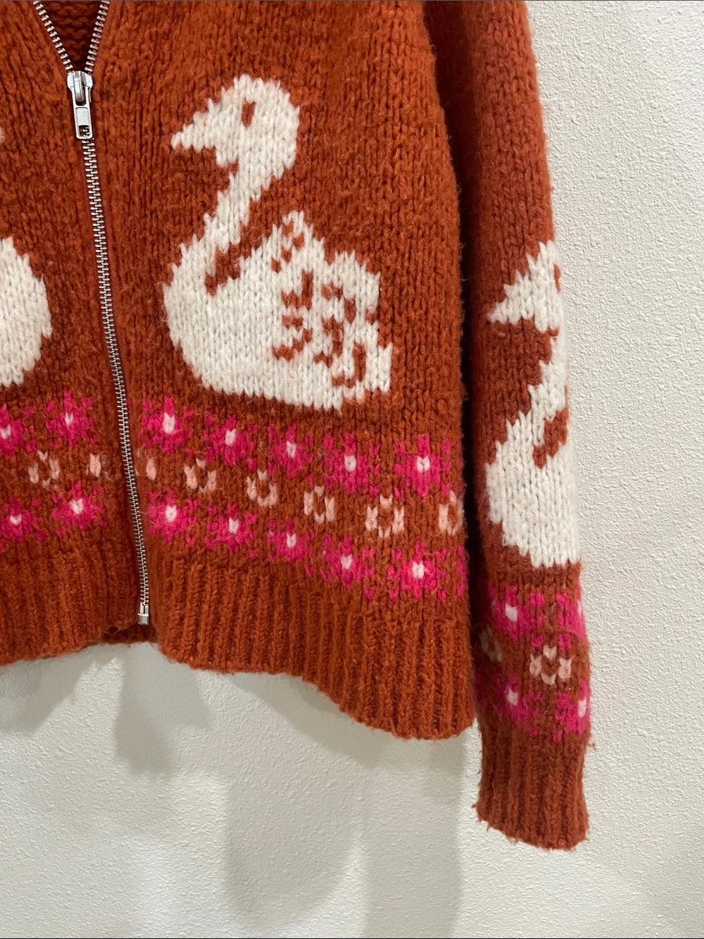 Anthropologie Swan Intarsia Zip Cardigan Rust Wool Blend Novelty Sweater Jacket - Picture 8 of 16